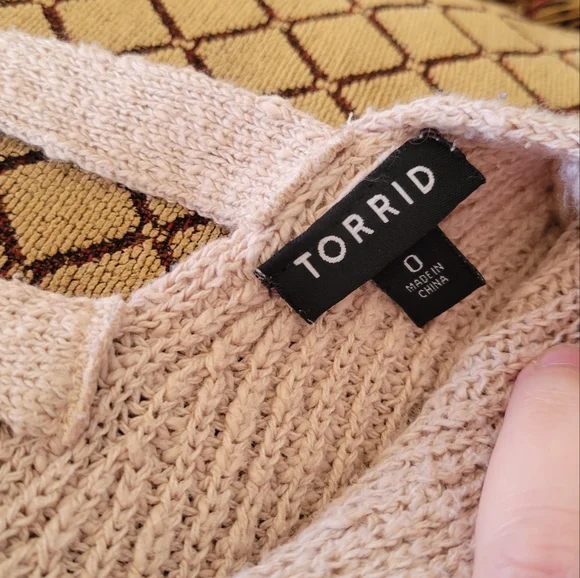 Torrid sweater - Picture 3 of 3
